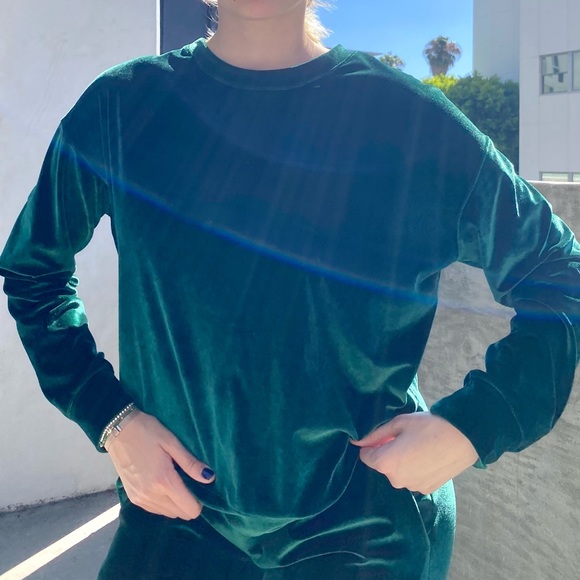 LIKE NEW Custom Design Velor Velvet 2-Piece Co-Ord Sweatpants Sweatshirt Green - Picture 6 of 8